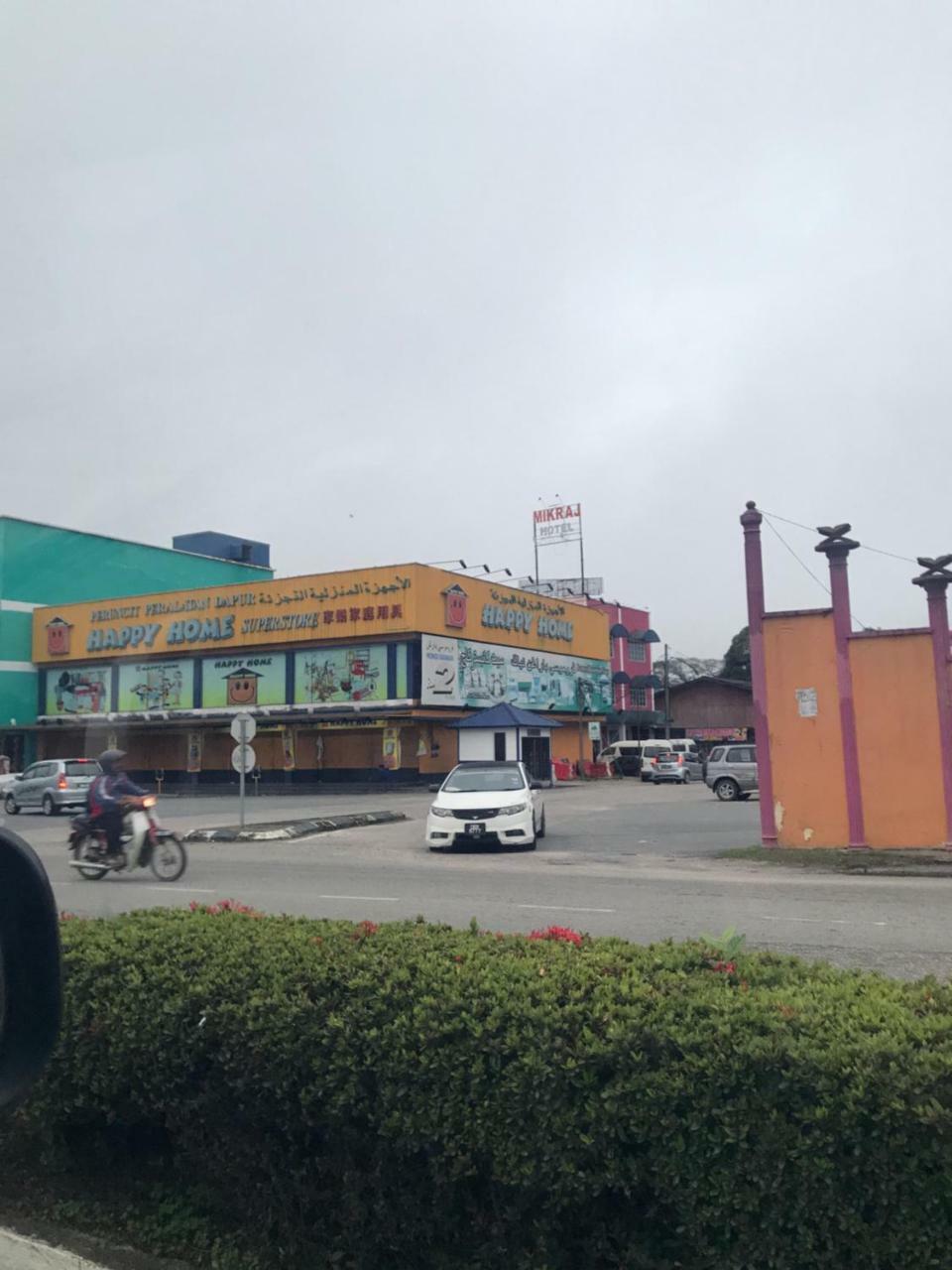 Mikraj Hotel Kuala Besut Kültér fotó